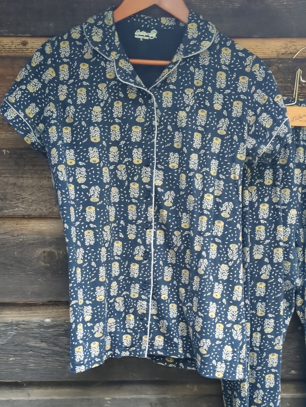 Pajama Set - Picture 2 of 5